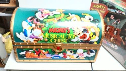 値下げ　掘り出し物　Mickey's Musical Toy Chest 新古品 クリスマスソング