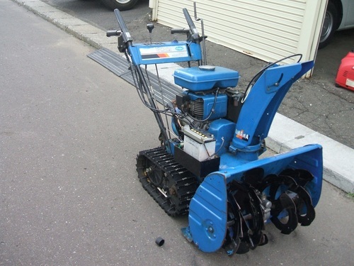 ヤマハ小型除雪機 動作しますが整備前提で