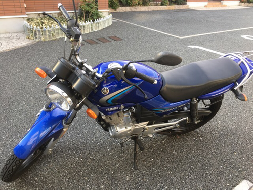 YBR125+zXゼロチャンバー+本田技研工業ヘルメット