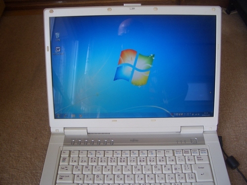 ノートパソコン　LIFEBOOK NF70X　【未使用のUSBマウス付き】