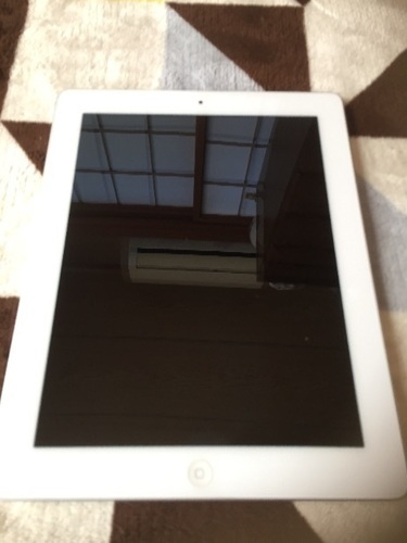 iPad 第3世代 Wi-Fi +Cellular 16GB ホワイト softbank
