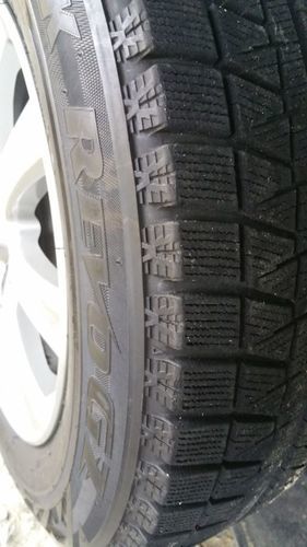 スタッドレスタイヤ　175/70R14 ブリザックREVO GZ