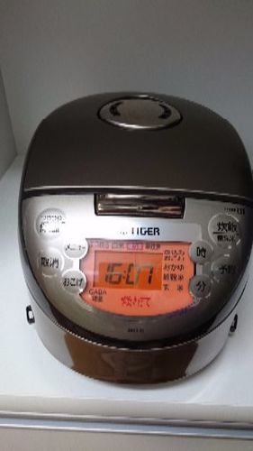 【美品】タイガー IH 炊飯器 3合炊き JKO-G550 T