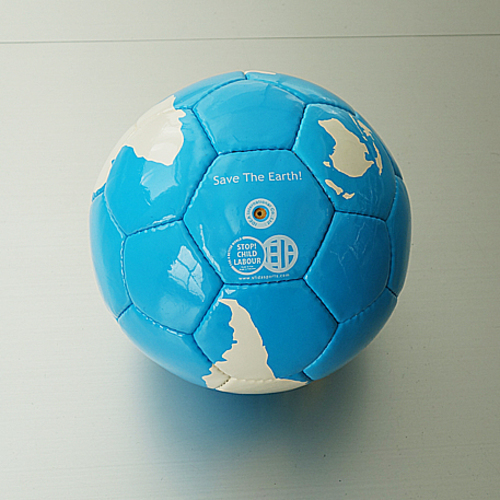 未使用 Sfida スフィーダ フットサルボール Save The Earth 0chan 代々木八幡のフットサルの中古あげます 譲ります ジモティーで不用品の処分