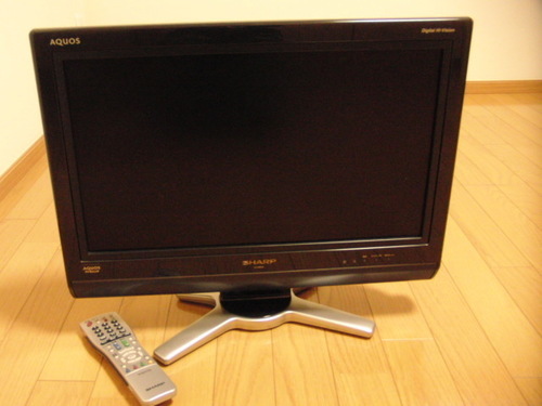 SHARP/AQUOS液晶カラーテレビ★２０V型