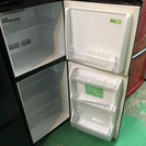 【送料無料】【2012年製】【美品】【激安】冷蔵庫　AQUA　AQR-141A　137L