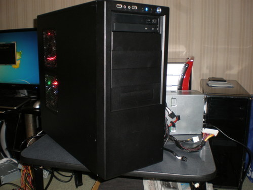 自作デスクトップパソコン CPU Core2Quad メモリ 8GB　　　 Windows7 64Bit 中古