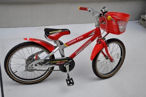 子供用　自転車　赤