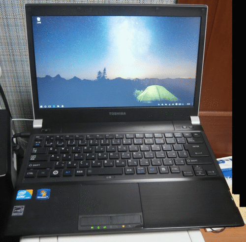 WIN10認証済 タッチパネル搭載軽量ノート Core i5 MEM4G