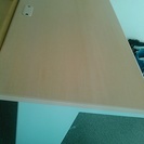 事務デスクと椅子のセットです（2組）、新品同様で使用感やキズは一切有りません。