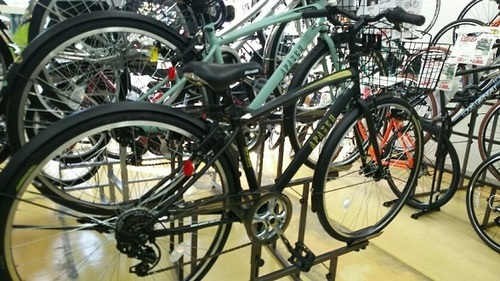オープンセール　　キズ有りアウトレット　　丸石自転車　アパッシュ　黒