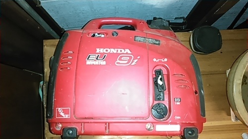 発電機