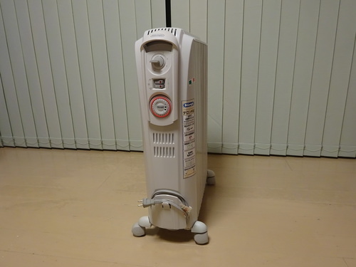 デロンギ　オイル密閉式ラジエター型ヒーター　D091549ECF