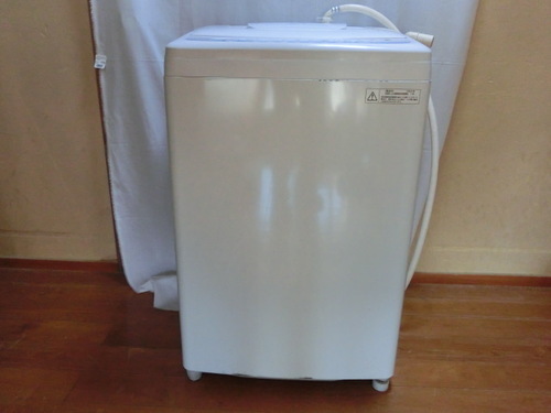 東芝のパワフル　エアードライの７ｋｇ洗濯機です。２００９年製ですが洗濯機能には全く問題はありません。