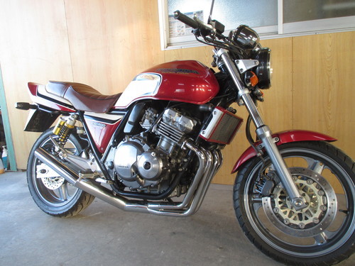 CB400SF　6年式　車検30年2月