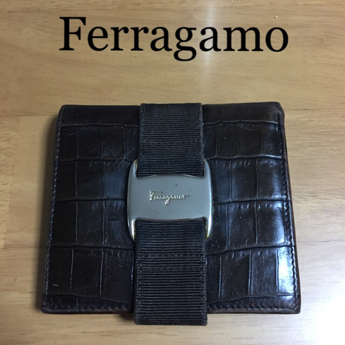 Salvatore Ferragamo財布