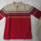 値下げ中！クリスマス色。半袖の綺麗な赤色のセーター。優質ウール１...