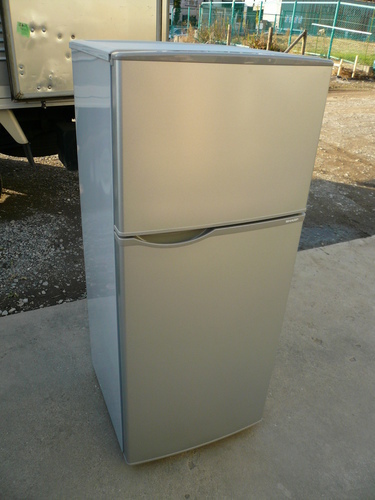 シャープ 118L 2ドア冷蔵庫　SHARP SJ-H12Y