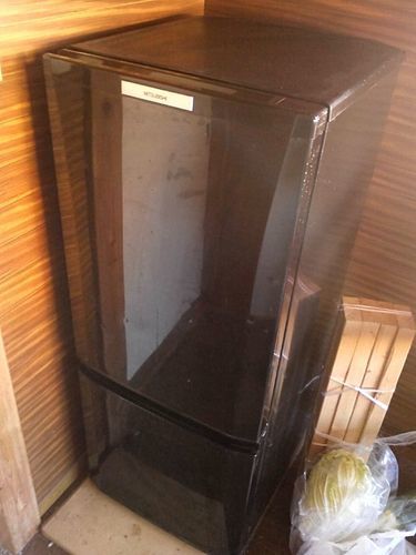 2011年製　容量146L 三菱 MR-P15S-B　中古