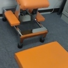 値下げしました。　ニーチェストテーブル　上部頸椎用