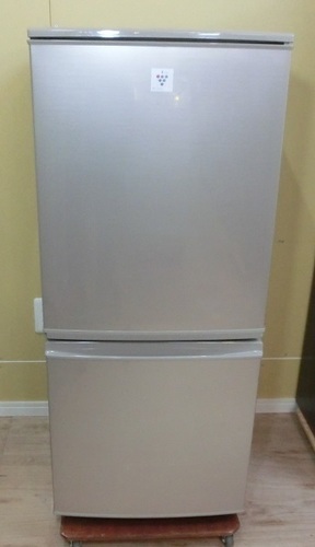 【販売終了いたしました。ありがとうございます。】シャープ　プラズマクラスター搭載　ノンフロン冷凍冷蔵庫　2014年製　中古品