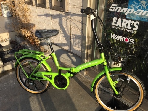 新車☆折り畳み自転車　オートライト（自動点灯）6段変速