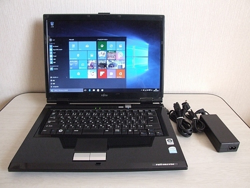 Fujitsu FMV-BIBLO NF/B40 ノートパソコン
