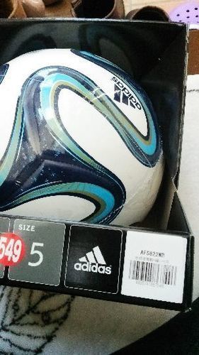 Adidas アディダスサッカー ボール ブラスーカ クラブプロ 5号球 Af52wb 16年モデル つよし 泉南のサッカー の中古あげます 譲ります ジモティーで不用品の処分