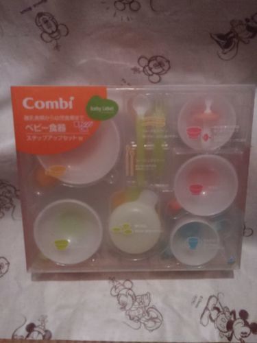 コンビ　ベビー食器セット