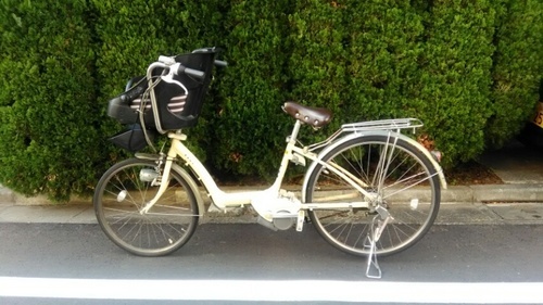 【交渉中】電動自転車　（バッテリー３つ付　後ろ乗せ付）