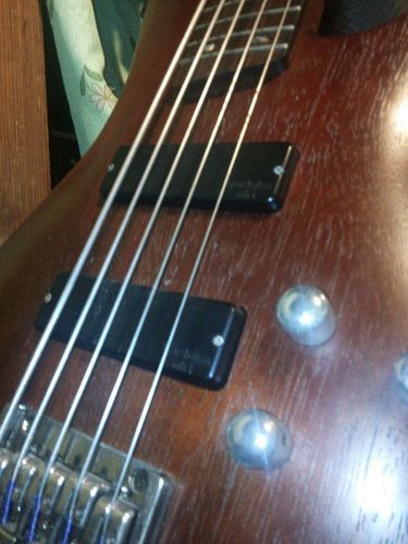 5弦ベースIBANEZ SR505