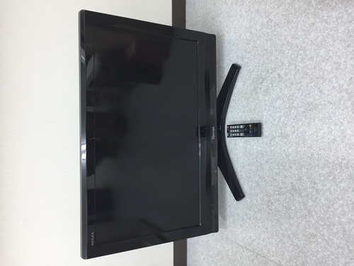 TOSHIBA製　液晶テレビ　VIERA　32インチ　2010年式　中古