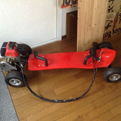 エンジン付きマウンテンボード新品未使用 希少品(ヤフオクにて入札ありの為2月15日終了)