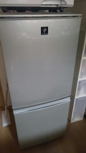 シャープ 2ドア冷凍冷蔵庫 137L 2011年製
