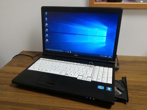 (お取引中)第三世代i5 ﾒﾓﾘ4G Office2013搭載! 高性能Windows10ノートPC Core-i5/ﾒﾓﾘ4GB/250GB/DVD-RW/無線LAN/Microsoft Office2013pro [富士通 Lifebook A572/E]