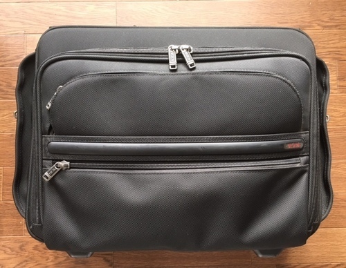 TUMI 26106ウィールドカタログケース (中古品)