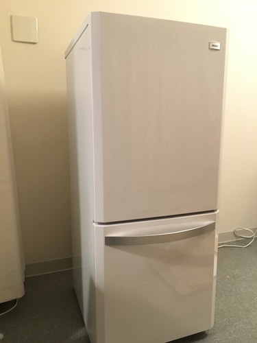【大幅値下げ】冷蔵庫 ハイアールHaier JR-NF140H 2014年製　扉ホワイトラメ　美品