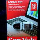 人気マイクロ SanDisk USB 3 16GB フラッシュド...