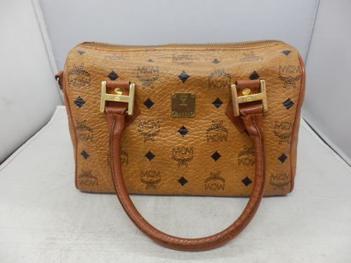 MCM 2Wayショルダーバッグ レザー ブランド