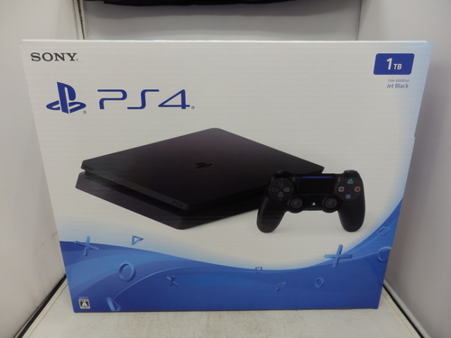 未使用品　SONY　新型PS4　CUH-2000B B01　1TB
