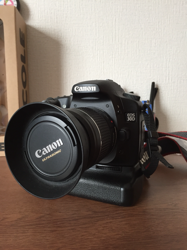 【終了】受け取ったその日から撮れる！これからカメラを始める方に、Canon EOS 30D！