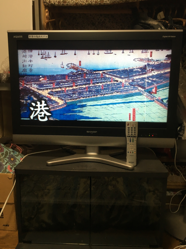 SHARP亀山工場2009年製32型AQUOS液晶テレビ（東京都内の方は配送します）