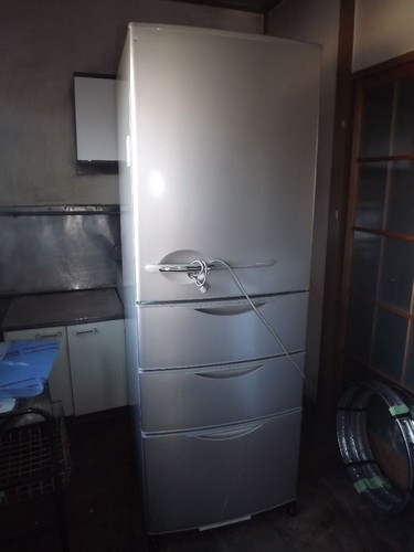 SANYO　冷蔵庫　357L　２００６年