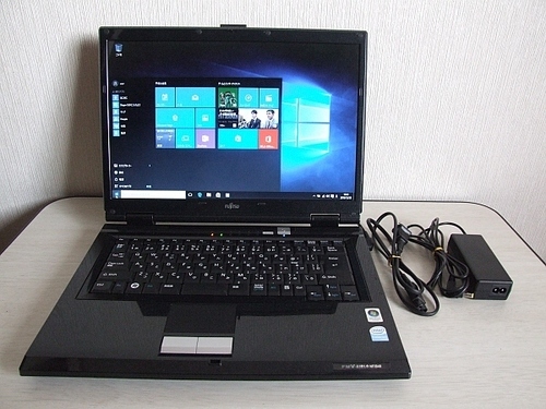 Fujitsu FMV-BIBLO NF/B40 ノートパソコン 2