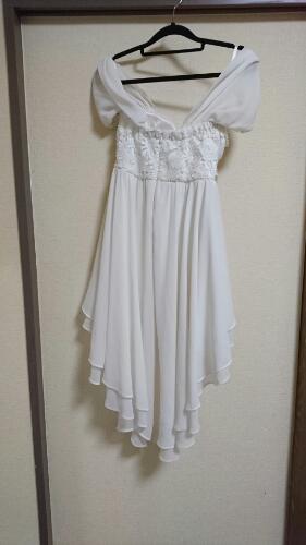 白いドレス