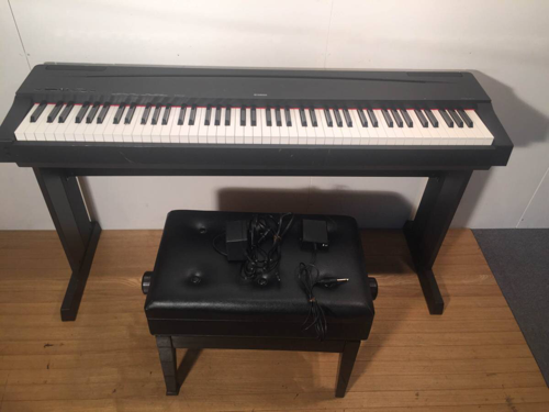 【大放出セール】 電子ピアノYAMAHA P-70 スタンド椅子ペダル付き 鍵盤楽器、ピアノ