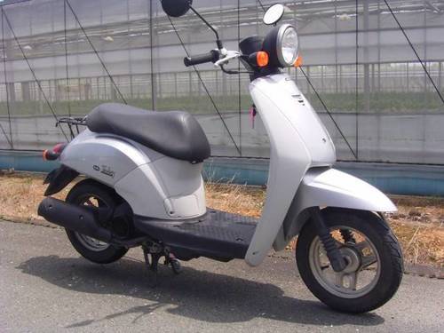 AF61　ホンダ　HONDA　 トゥデイ today 　シルバー 2005年 走行距離５６００キロ　綺麗　 引取　自賠責なし 直接受取OK