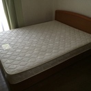 ベッド（クイーンサイズ）中古