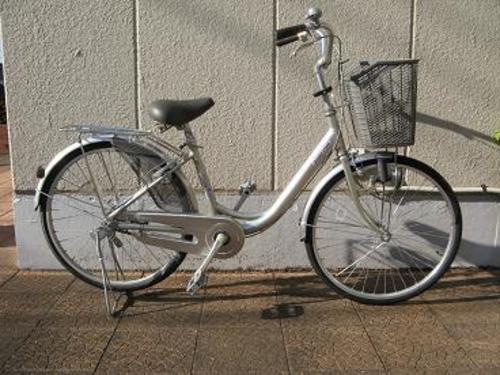 ブリヂストン製２４インチ軽快車（軽量ボディーで楽々運転）