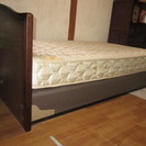 シーリー社製シングルベッド